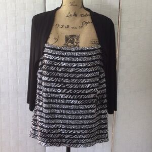 Chic Black and White Striped Top ##487